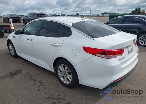 2016 Kia Optima Lx z USA, uszkodzony, nr VIN 5XXGT4L31GG045749